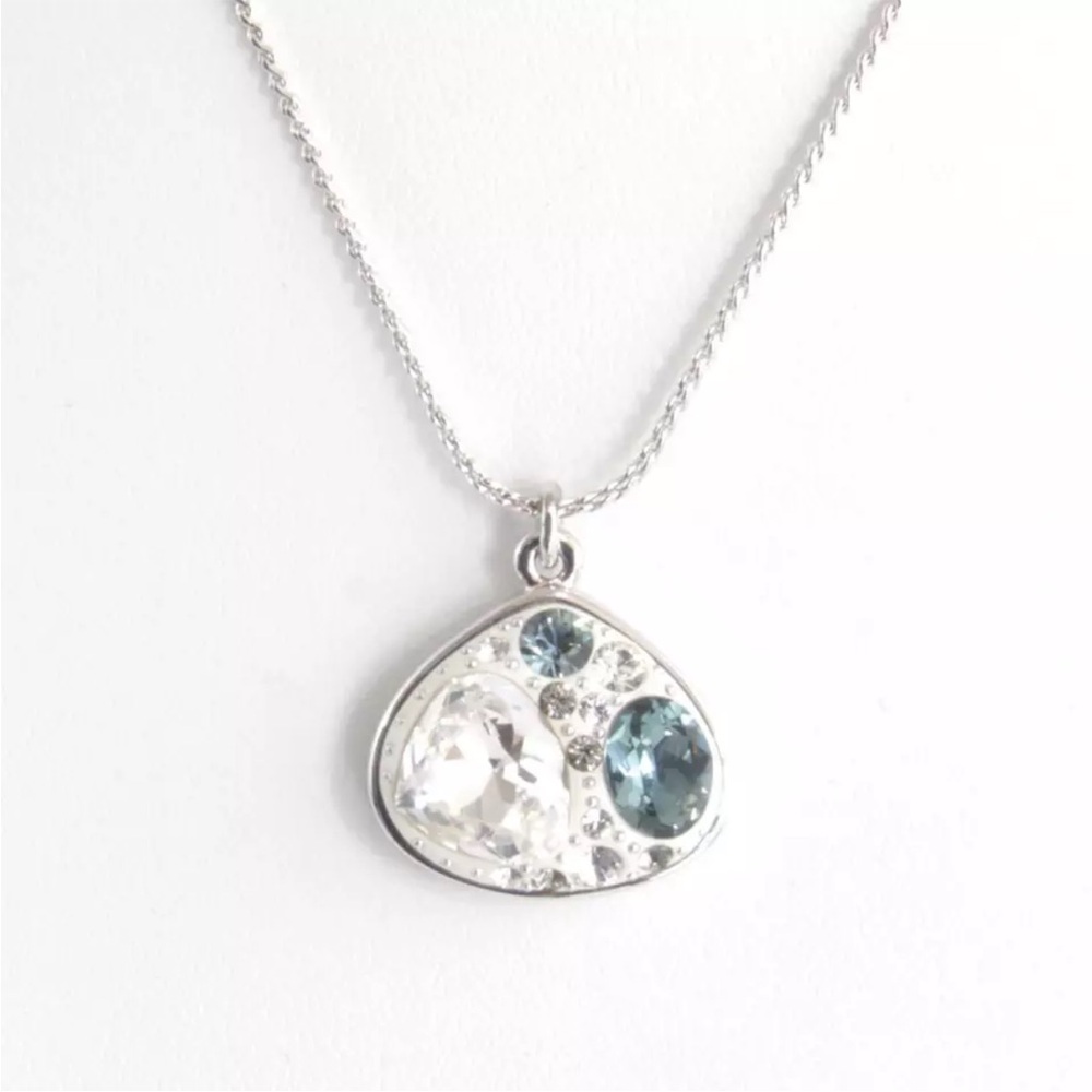 SWAROVSKI NECKLACE